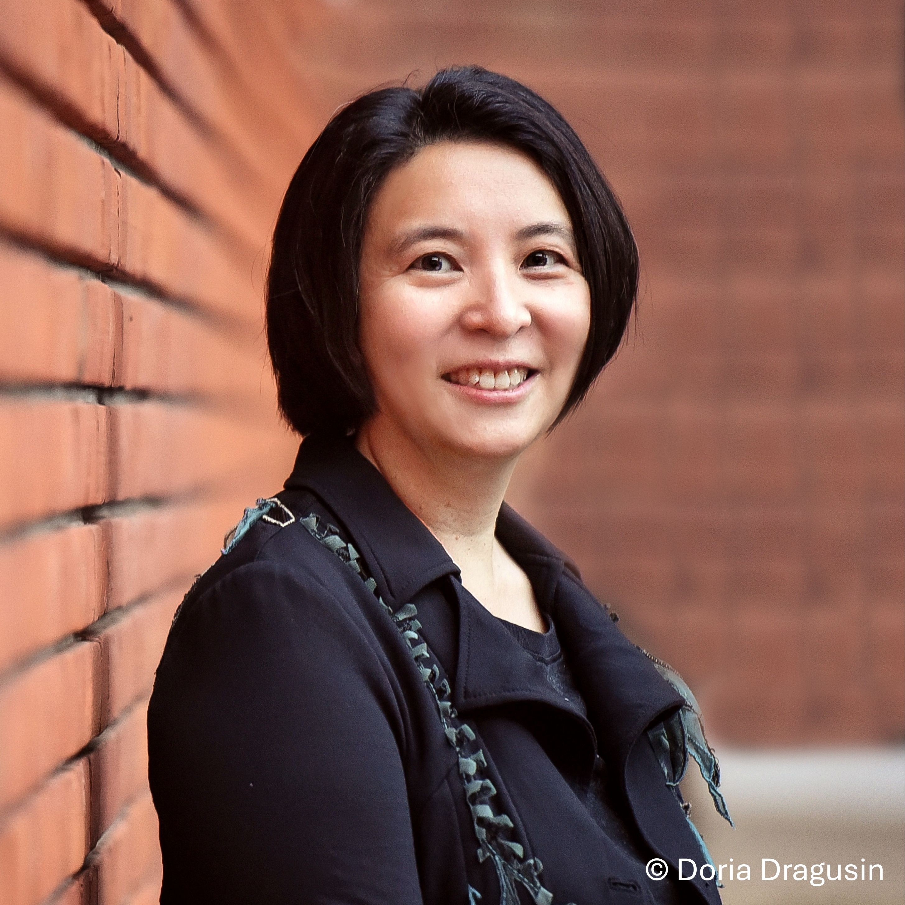 Maggie LEE (With credit)
